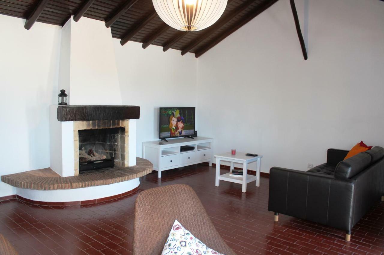 Trivial Pisão - Casa de Férias, para a sua Família Raposeira  Exterior foto